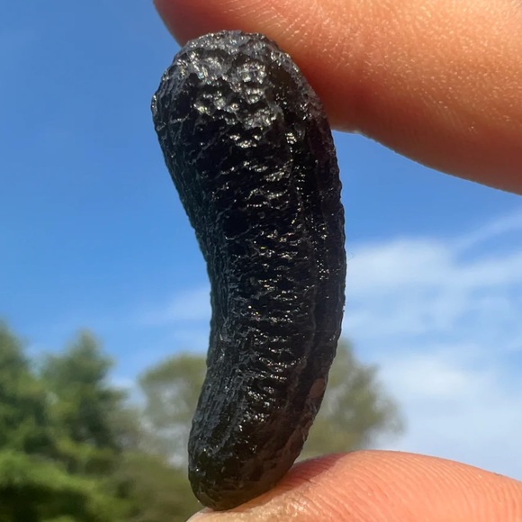 Moldavite Tektite Crystal 55 carats XL from Czech Republic Extremely Rare - Picture 8 of 10